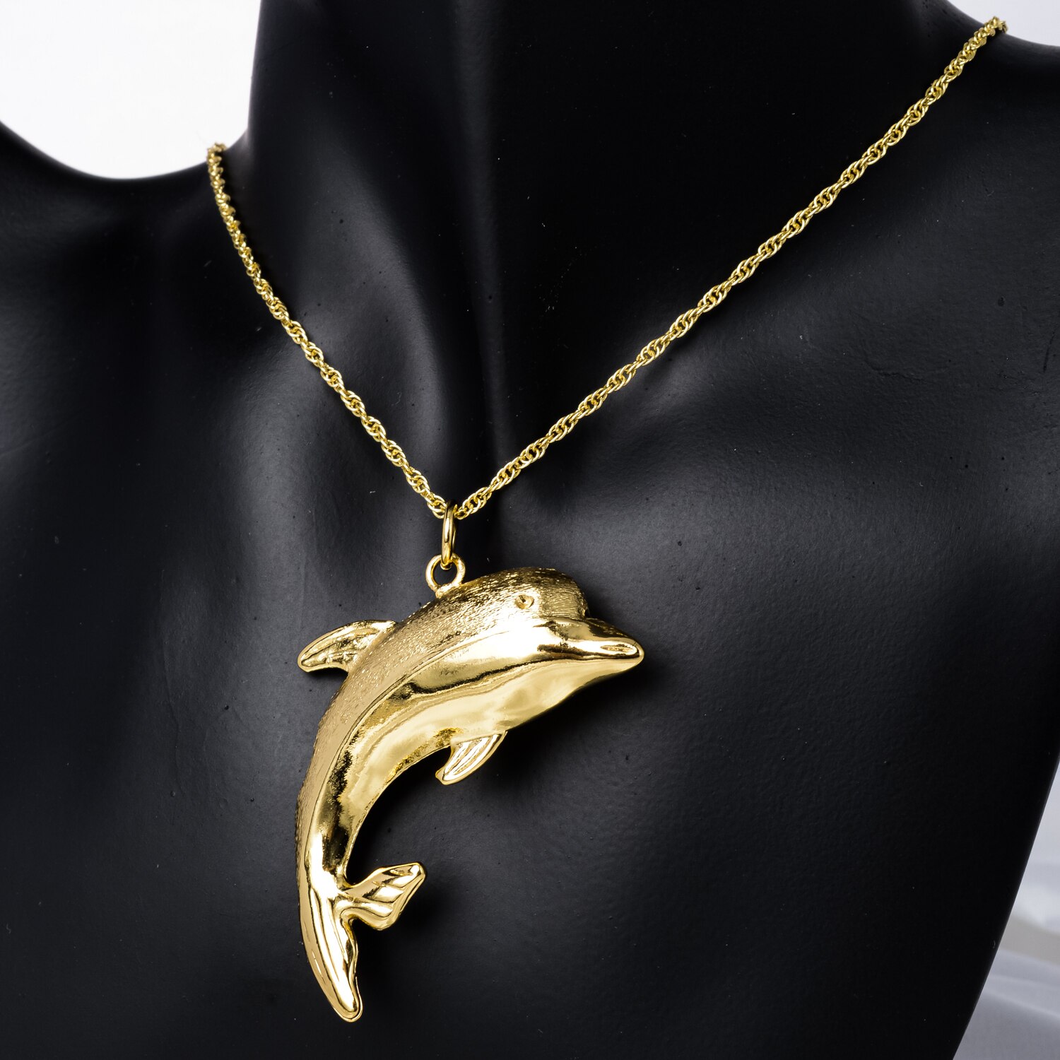 Sunny-Jewelry-Fashion-Necklace-collar-Fish-Pendant-Copper-Hollow-animal-Cute-Style-For-Women-Man-High