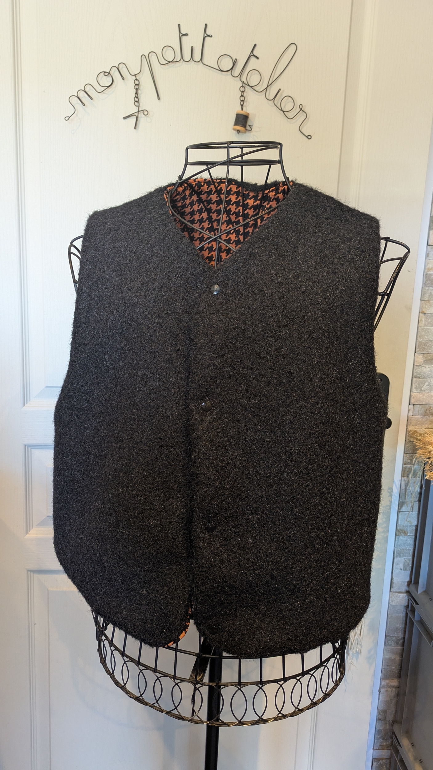 Gilet de Berger Moutmout noir terracotta
