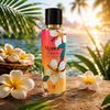 Brume parfumée Monoï Tiaré 250 ml Collection Platinum, fragrance solaire aux notes de monoï et fleur de tiaré, présentée dans une ambiance tropicale au bord d’une piscine.