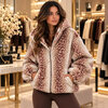 Veste Tendance Bambi rose poudré portée de face dans la boutique