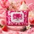 Lingettes démaquillantes D’Donna Candy parfumées inspiration Yara Candy dans une ambiance gourmande rose avec fraise, vanille, fleurs délicates et notes sucrées.