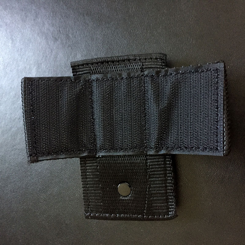 attache tonfa et porte baton