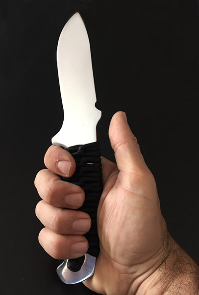 self-defense-couteau