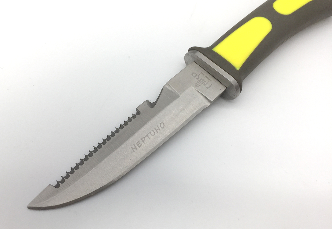 couteau-plongeur-jaune