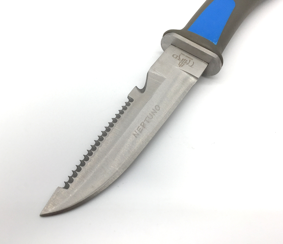 couteau-plongeur-bleu