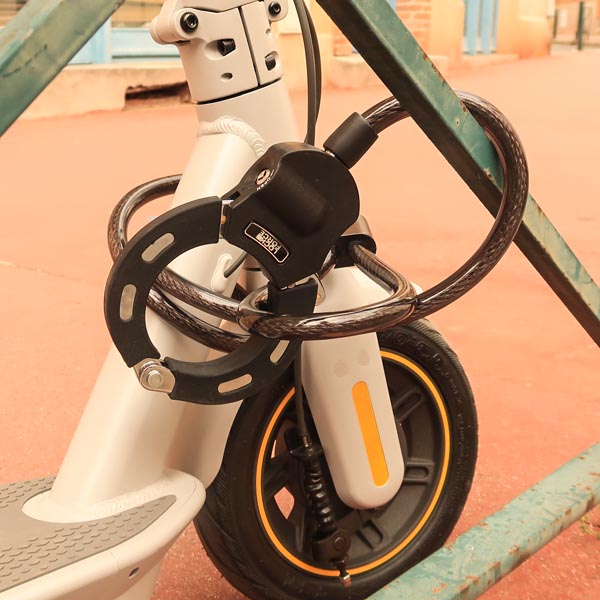Antivol à menottes 100 cm - Antivol électronique pour scooter électrique -  Avec 3 clés - Serrure en acier pour scooter électrique, poussette, vélo