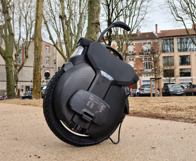 Guide d'achat monocycle gyroroue électrique - mobilityurban