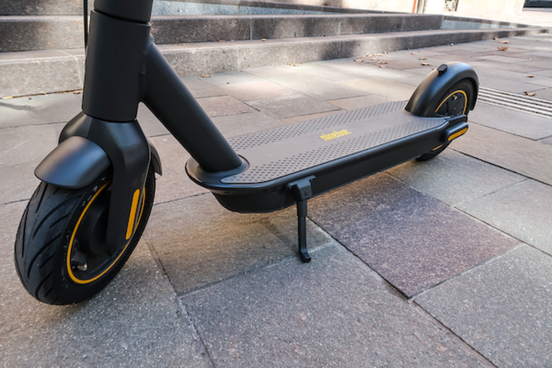 trottinette electrique ninebot mobilityurban max