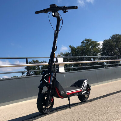 Trottinette segway ZT3 pro face 3