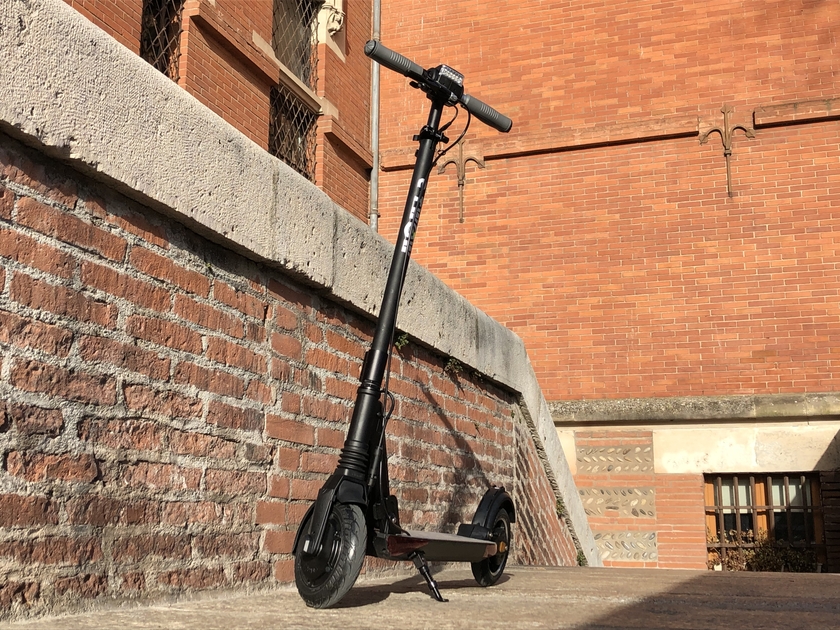 trottinette etwow gt plus en pied