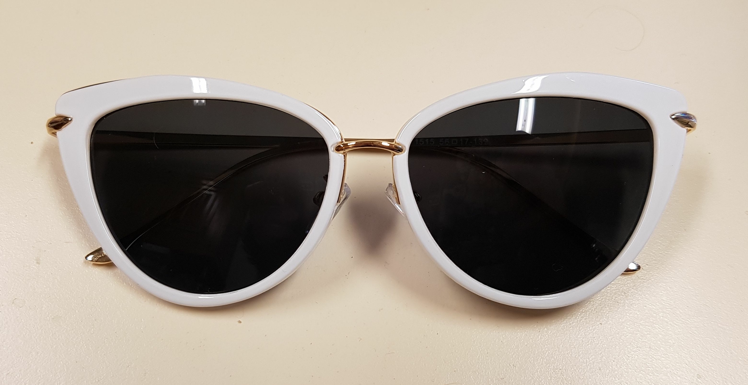 ccsgditawbb_lunettes-de-soleil-pin-up-retro-50-s-rockabilly-cat-eye-dita