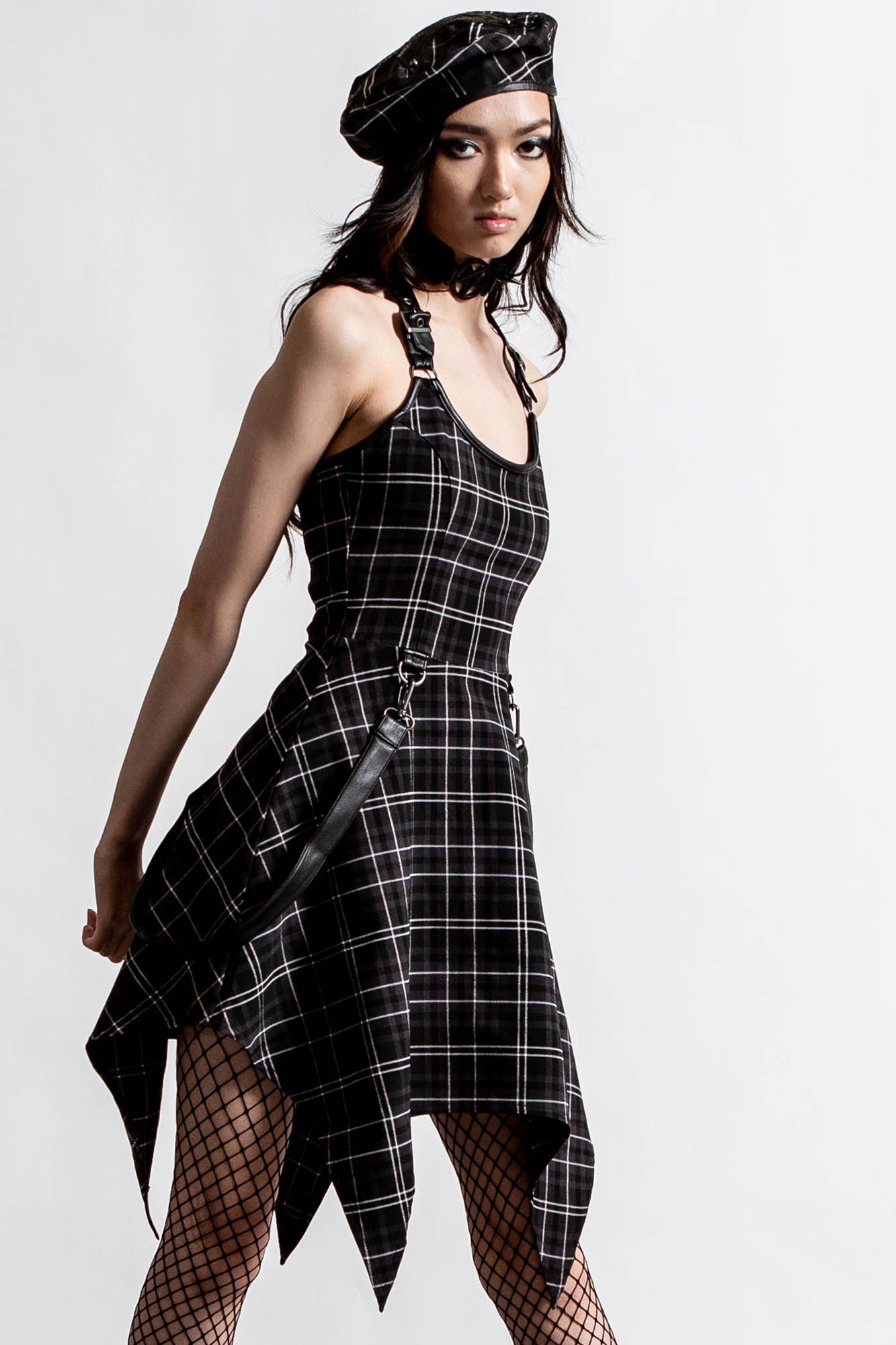 KS03973_robe-killstar-gothique-glam-rock-rebellion-tartan