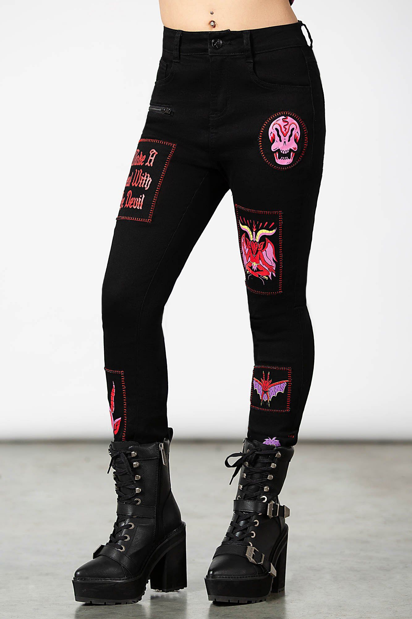 KS04983bbb_jeans-pantalon-killstar-gothique-rock-slim-dealer-patched