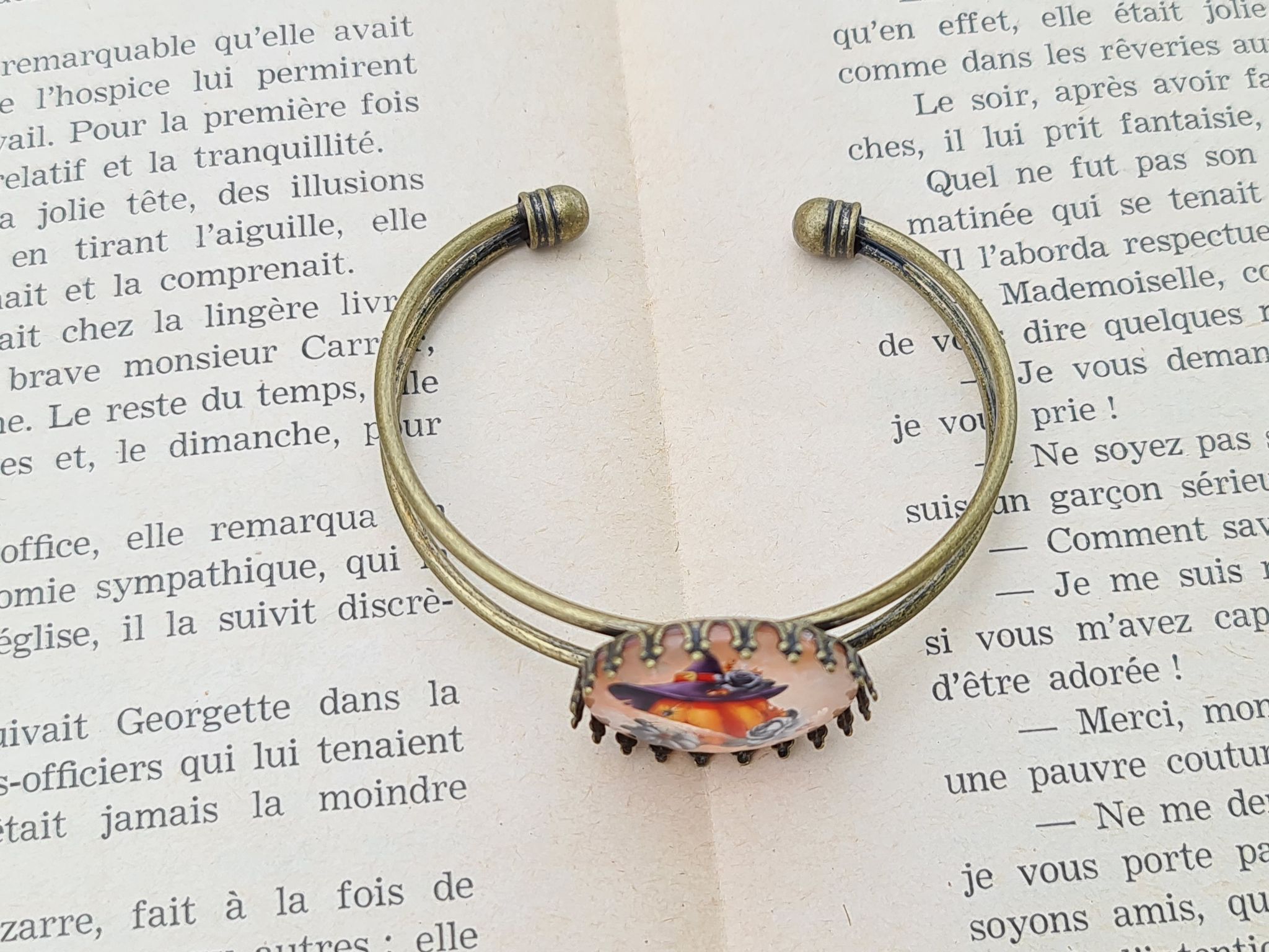 MNBRA004bb_bracelets-retro-style-vintage-victorien-automne-pumpkin-witch