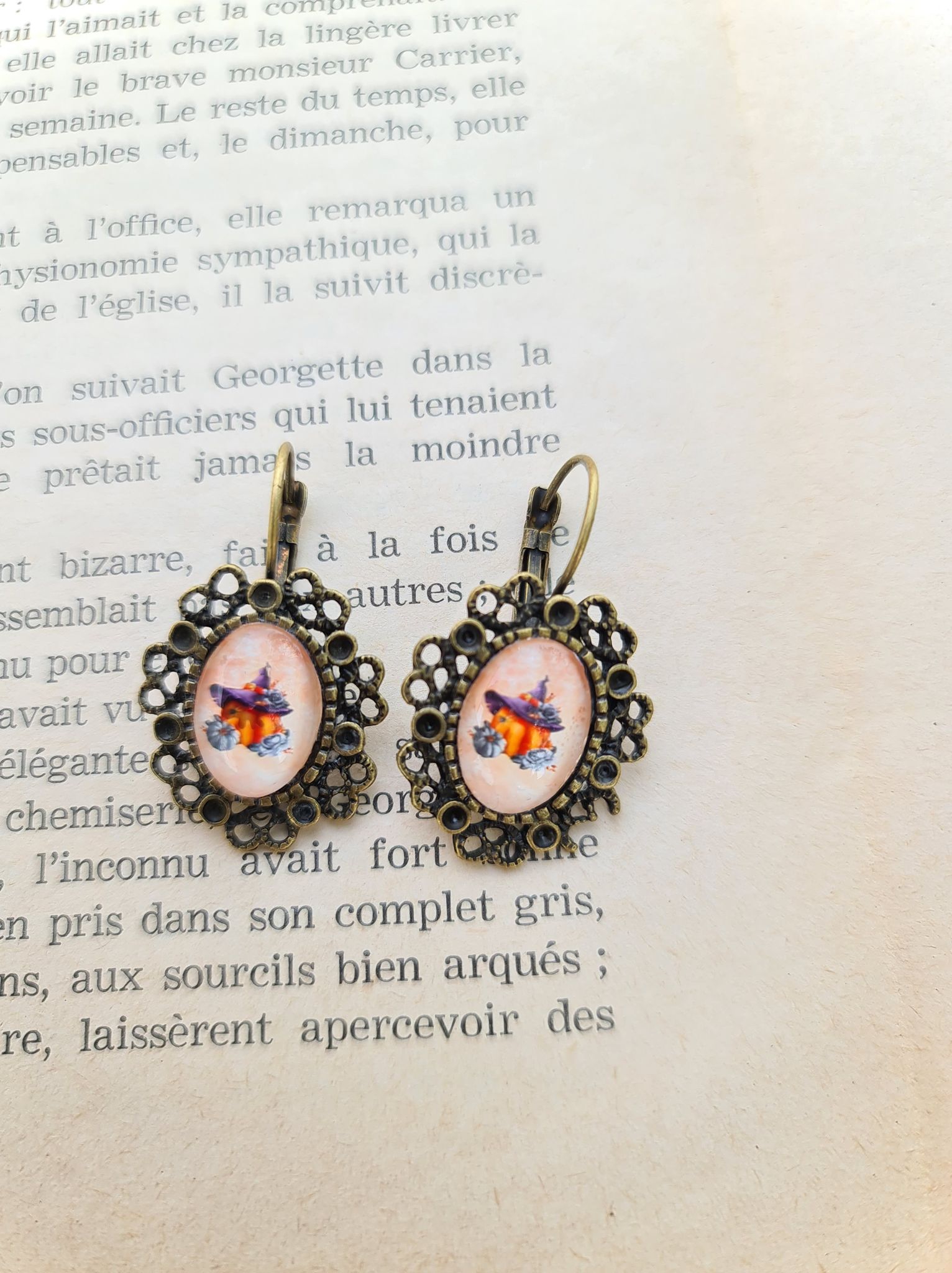 MNBOU011_boucles-oreilles-retro-style-vintage-pumpkin-witch