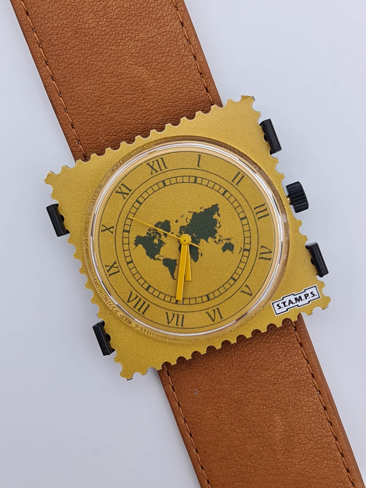 INT002-MON019