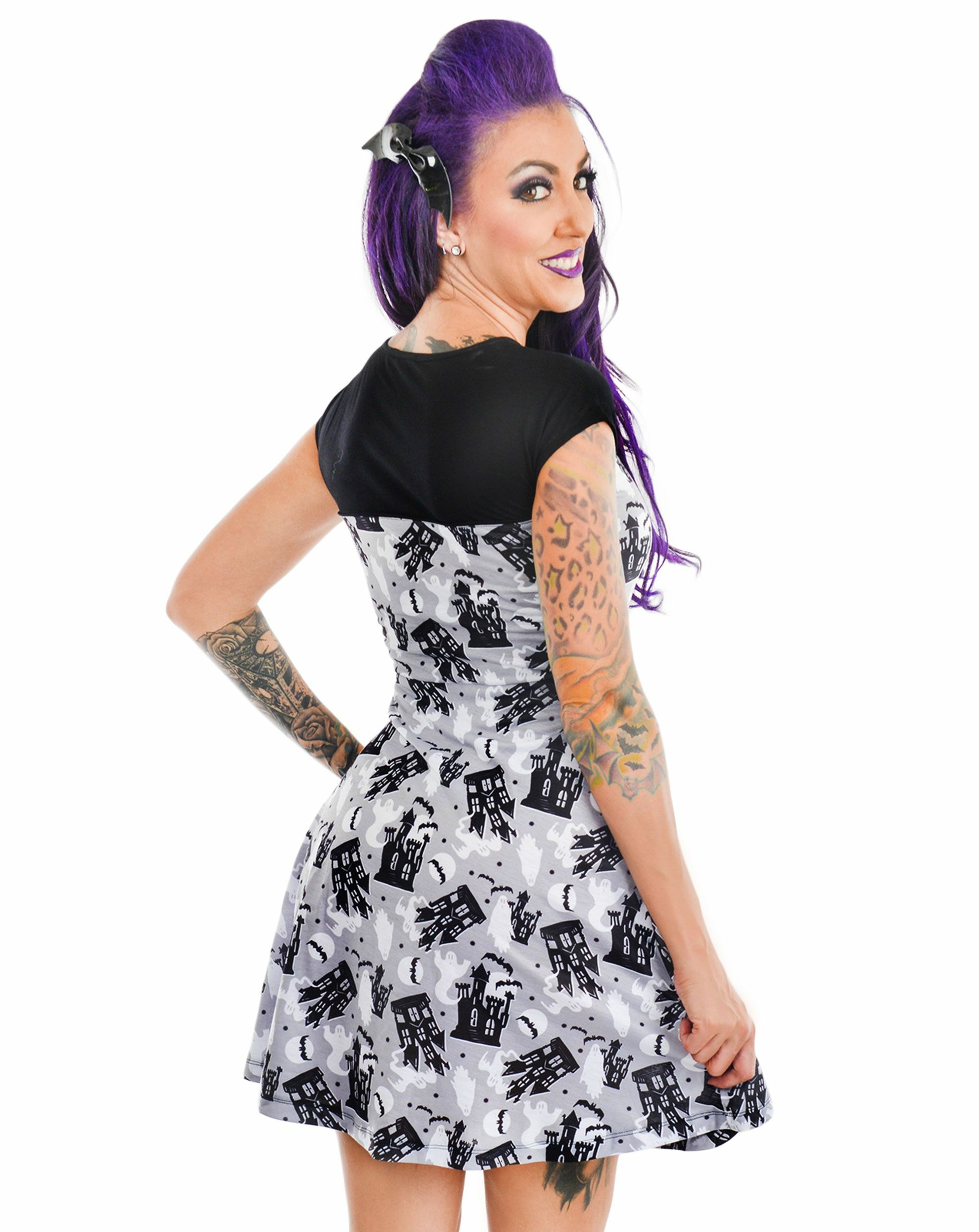 tfwddahauntb_robe-gothique-glam-rock-dame-haunted-house