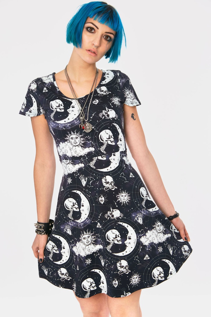 moonstone-skater-dress-dra-8679-01.856.jpg.pagespeed.ce.qam3z7jt-b