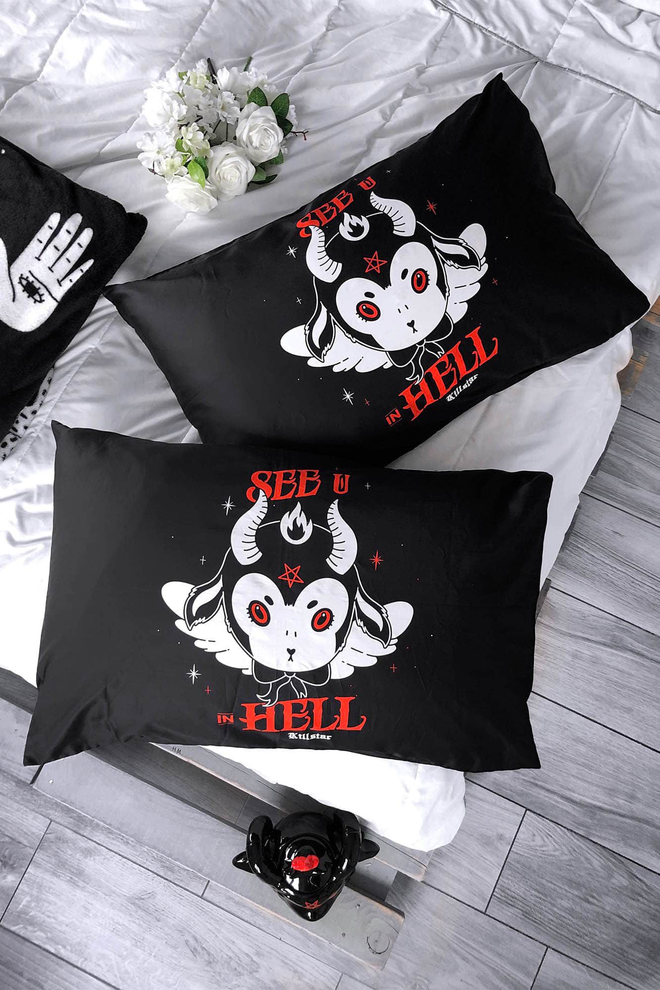 KS03200_taies-d-oreiller-coussin-gothique-rock-see-u-in-hell