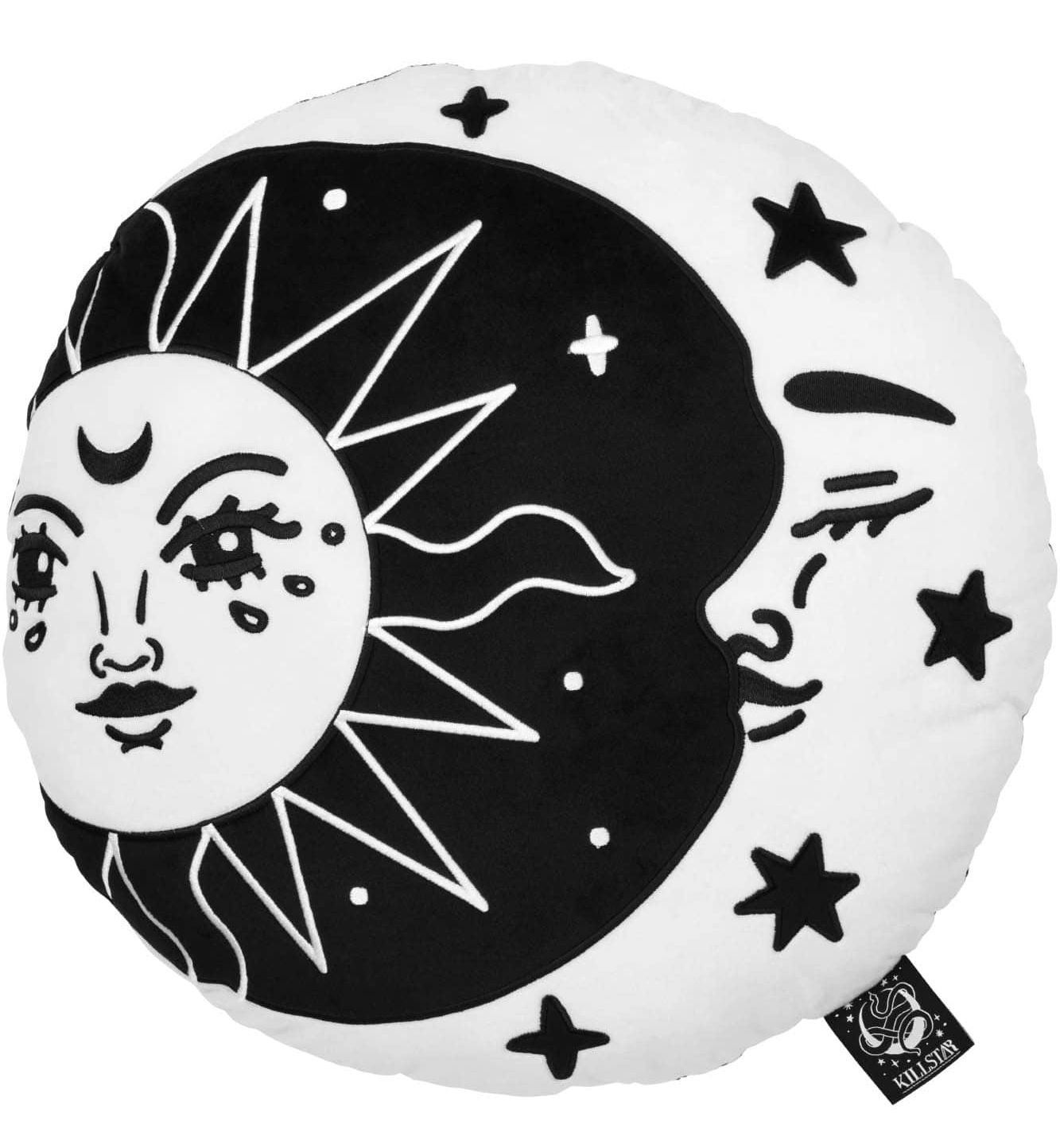 KS03768b_coussin-peluche-gothique-rock-lune-moon-celestial