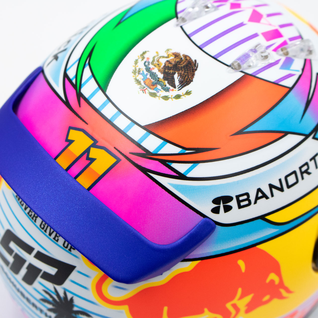 Mini casque Sergio Perez GP Miami 2022 Red Bull Racing vue zoom drapeau de Mexique
