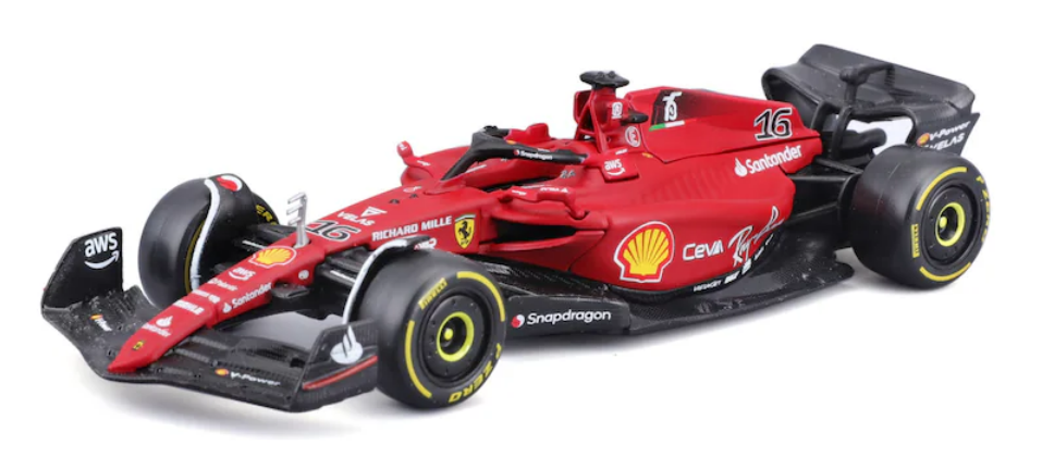 Bburago Charles Leclerc n°16 Scuderia Ferrari 2022 vue profil avant