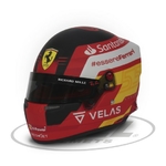Mini casque Carlos Sainz 2022 Ferrari BELL n° 55 échelle 1 2 vue profil