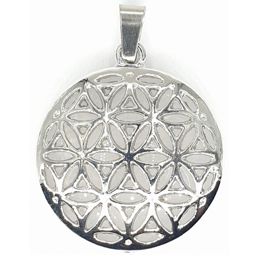 pendentif fleur de vie en cristal de roche