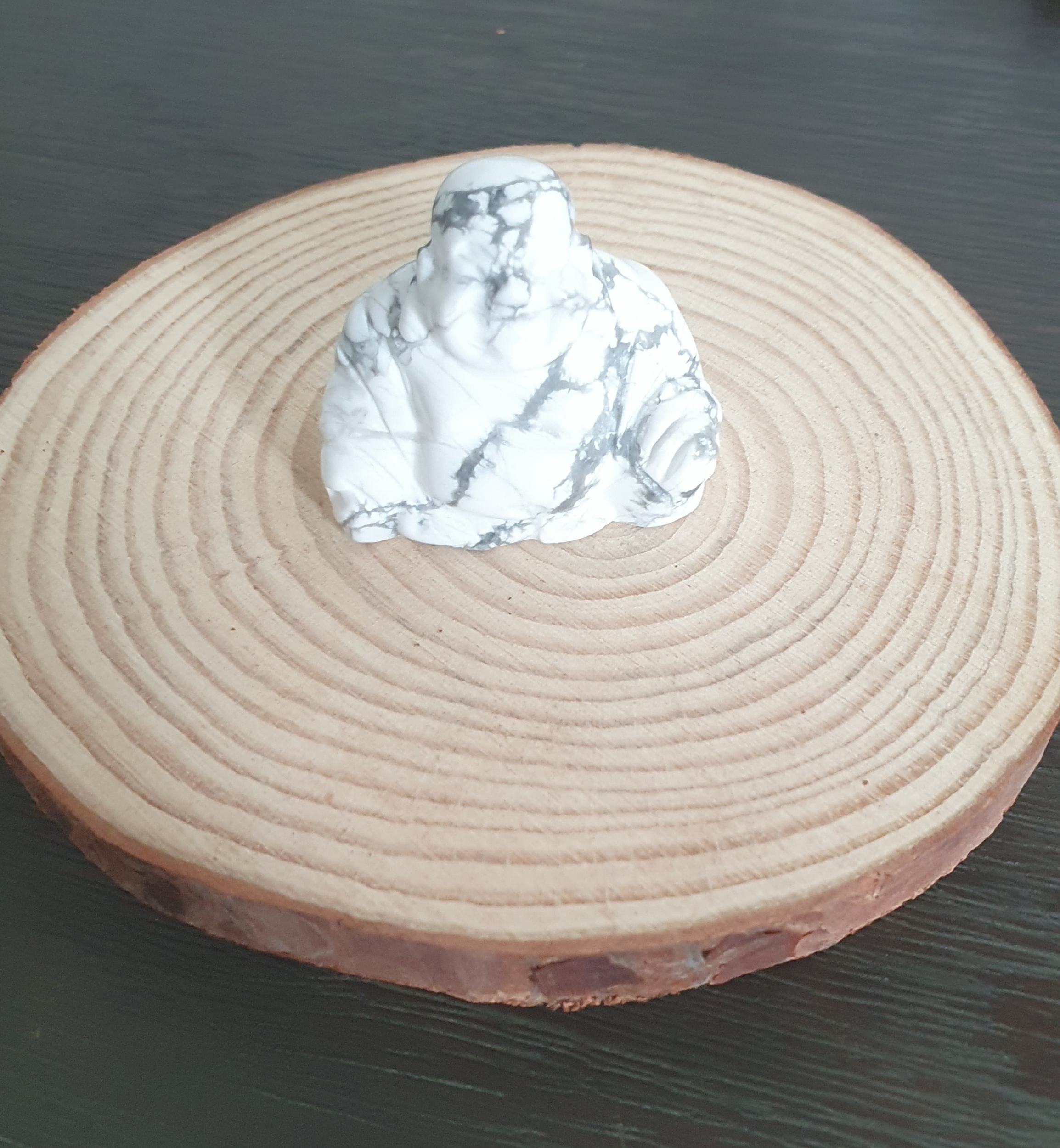 Petit Bouddha en Howlite