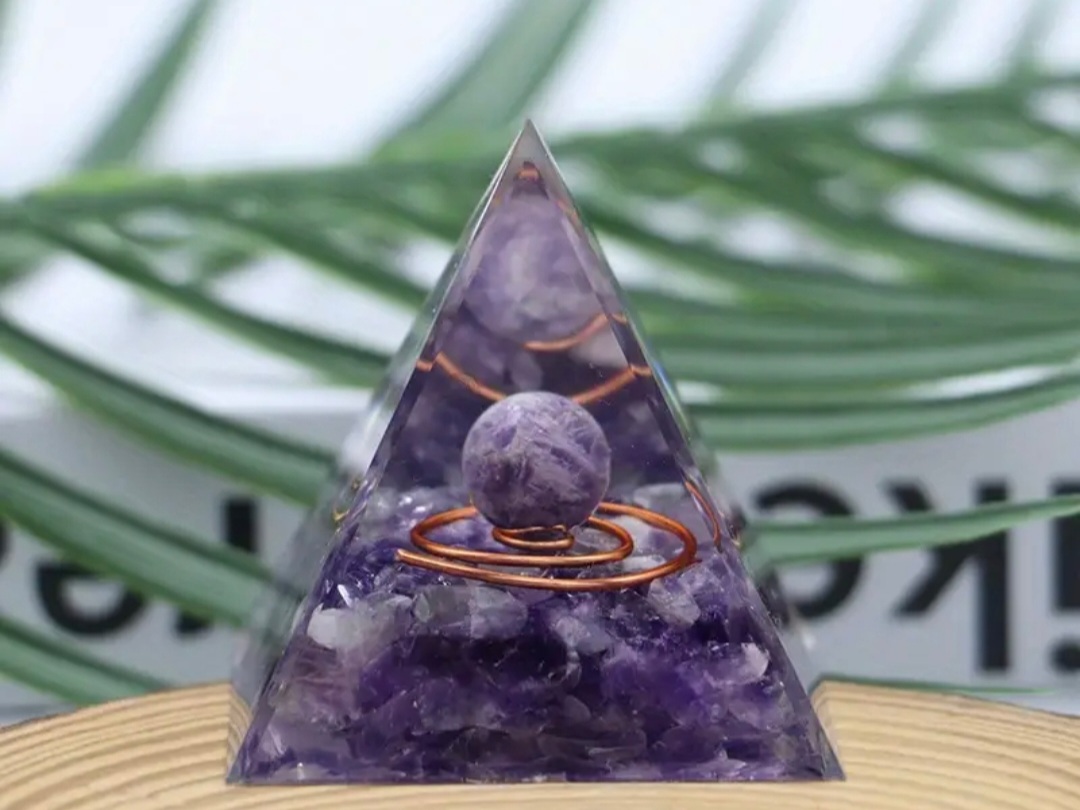 Pyramide Orgonite en Améthyste