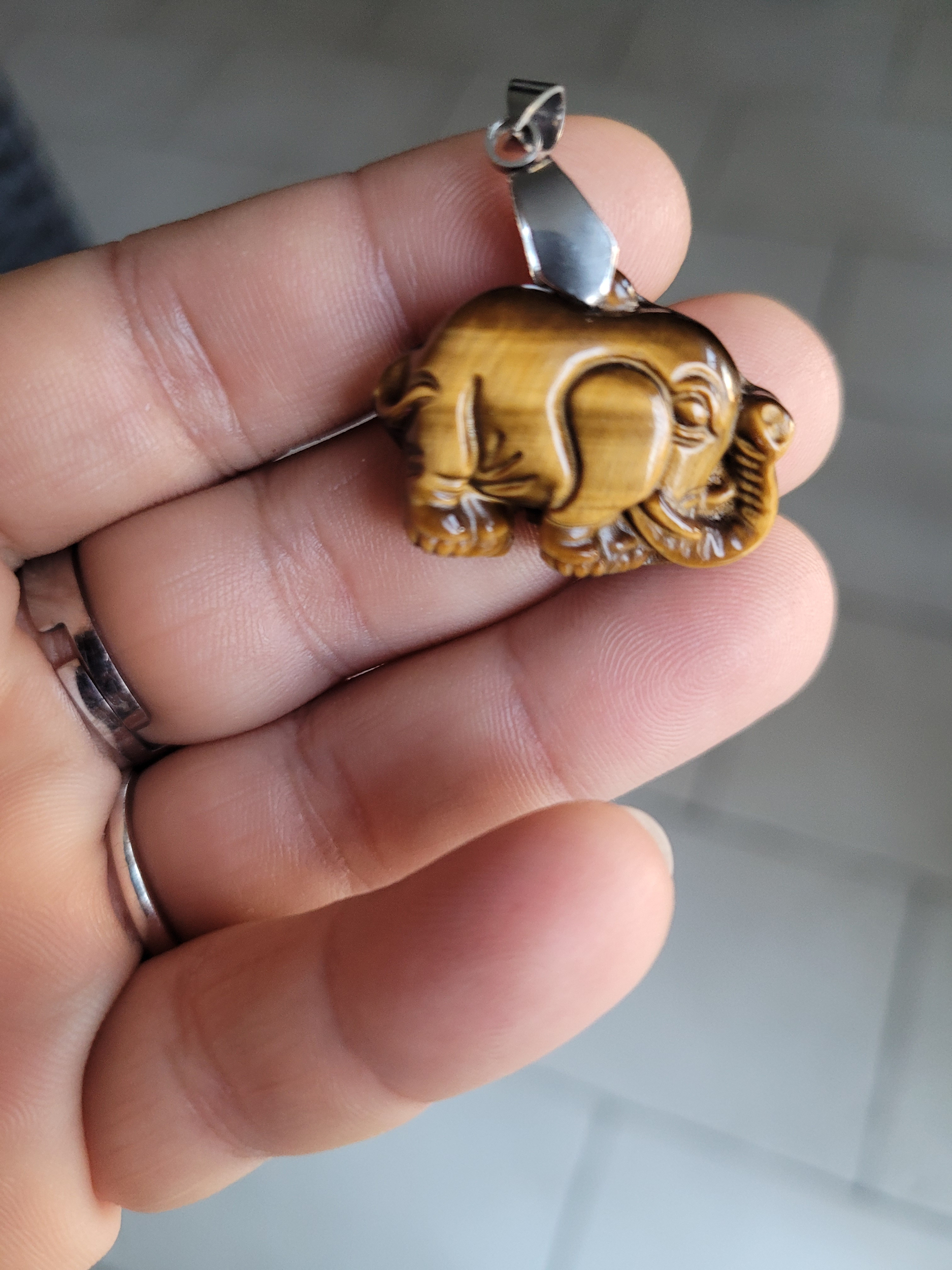Pendentif Eléphant en Œil de tIgre