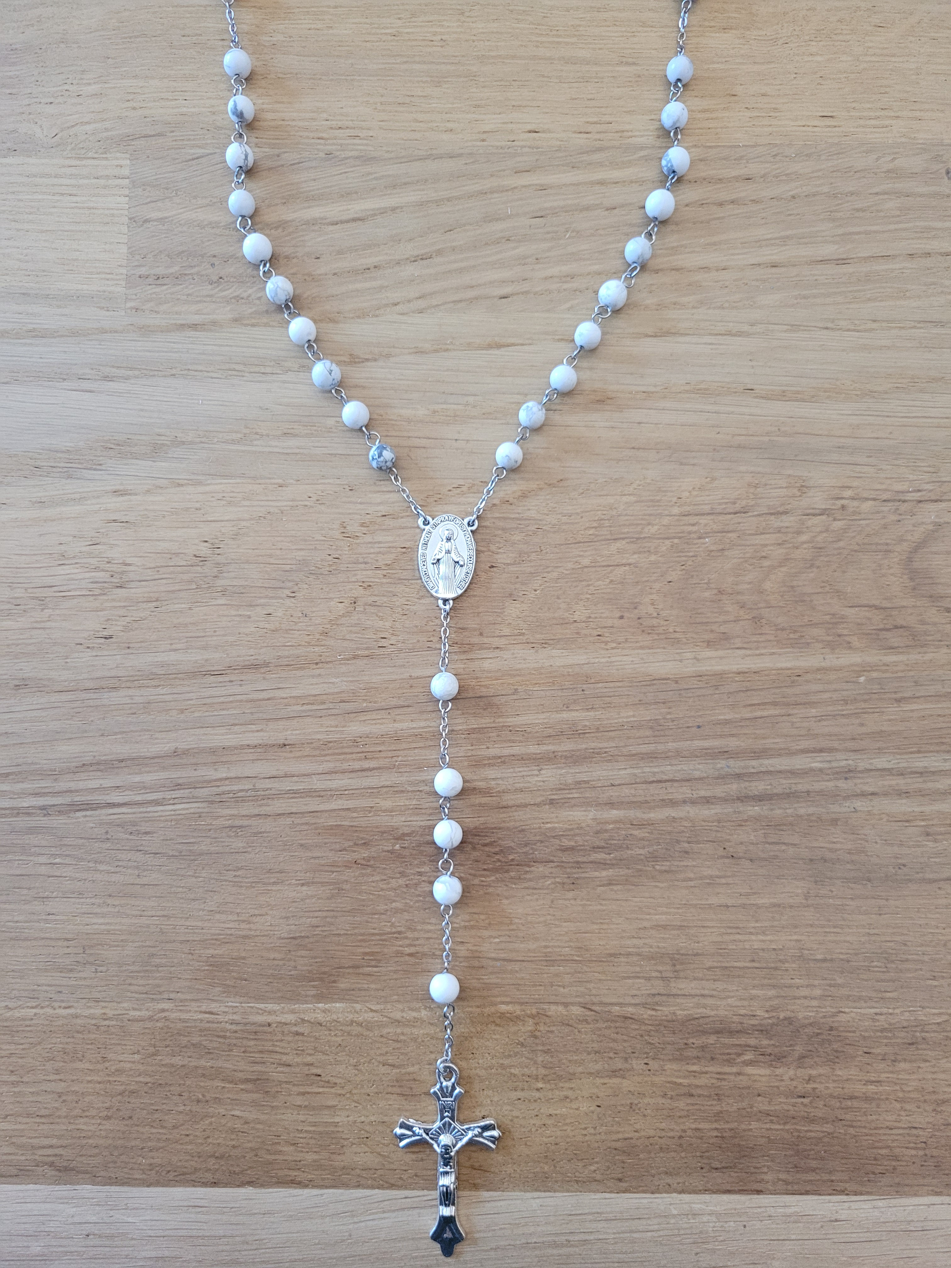 Chapelet en Howlite