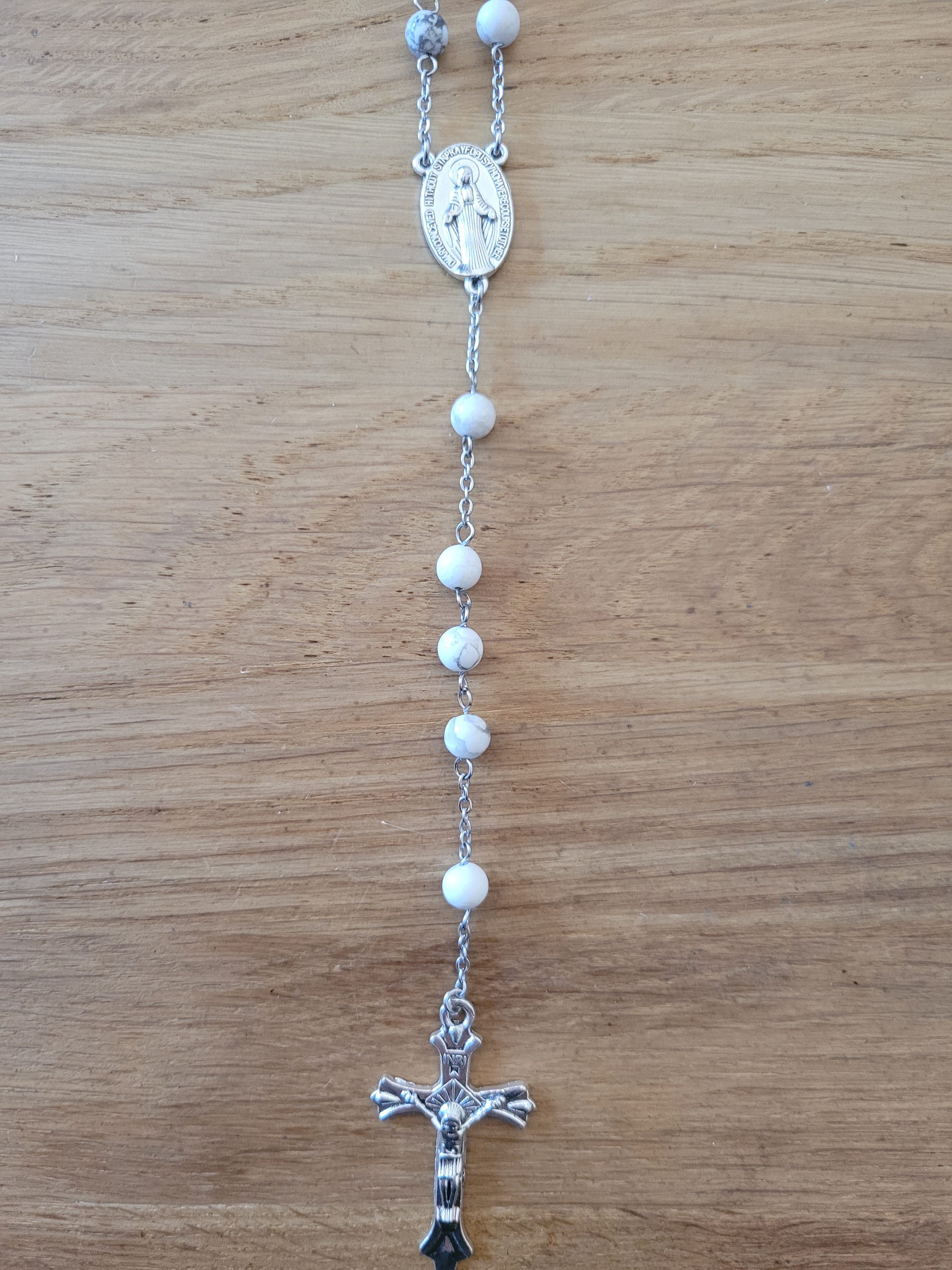 Chapelet en Howlite