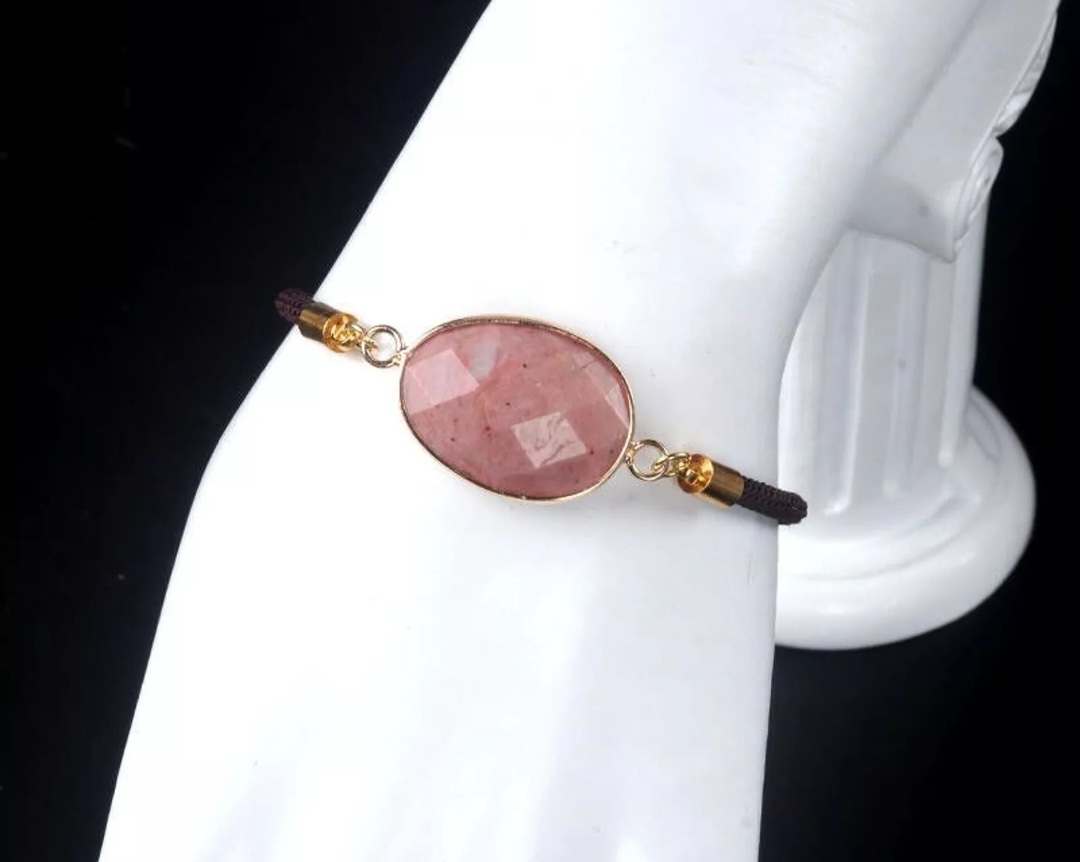 Bracelet Poire en Rhodonite sur Cordon