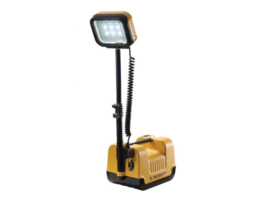 projecteur lampe led PELI