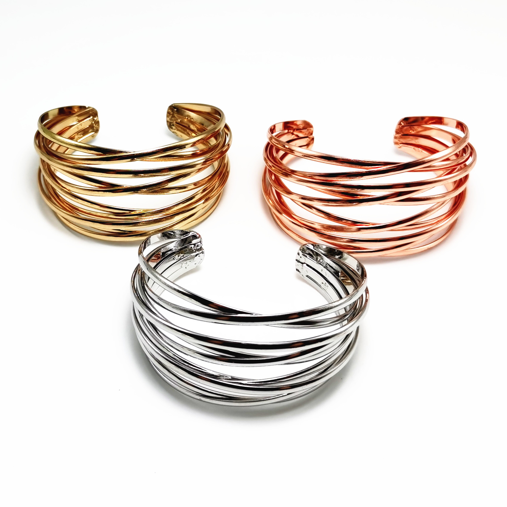Bracelet ajustable en métal pour femmes