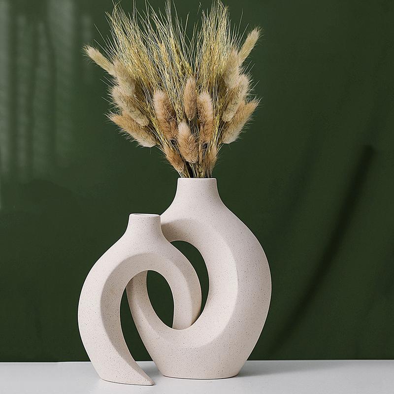 Ensemble de vases en céramique avec trou