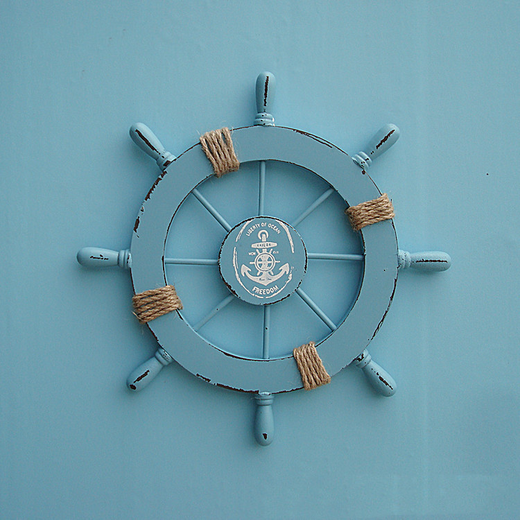 Décoration marine: barre à roue ou gouvernail déco