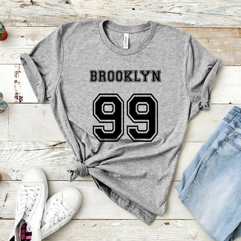 T-Shirt imprimé Brooklyn 99 streetwear manches courtes