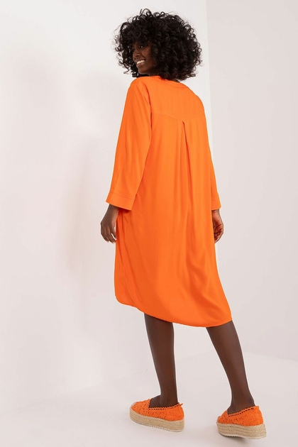 robe-mi-longue-col-en-v-3