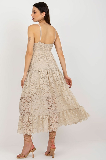 robe-style-boheme-en-dentelle-3