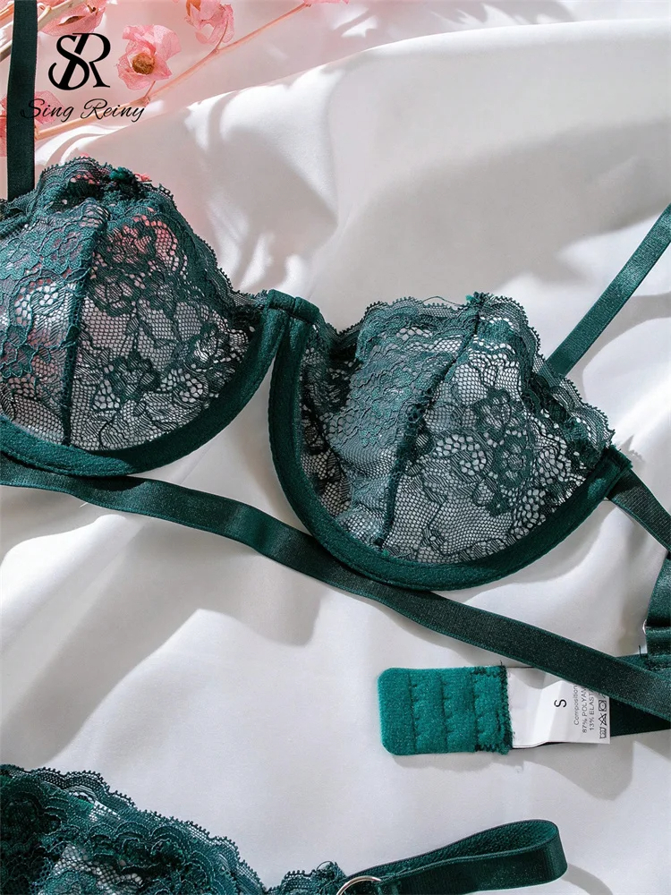 ensemble-soutien-gorge-et-string-3