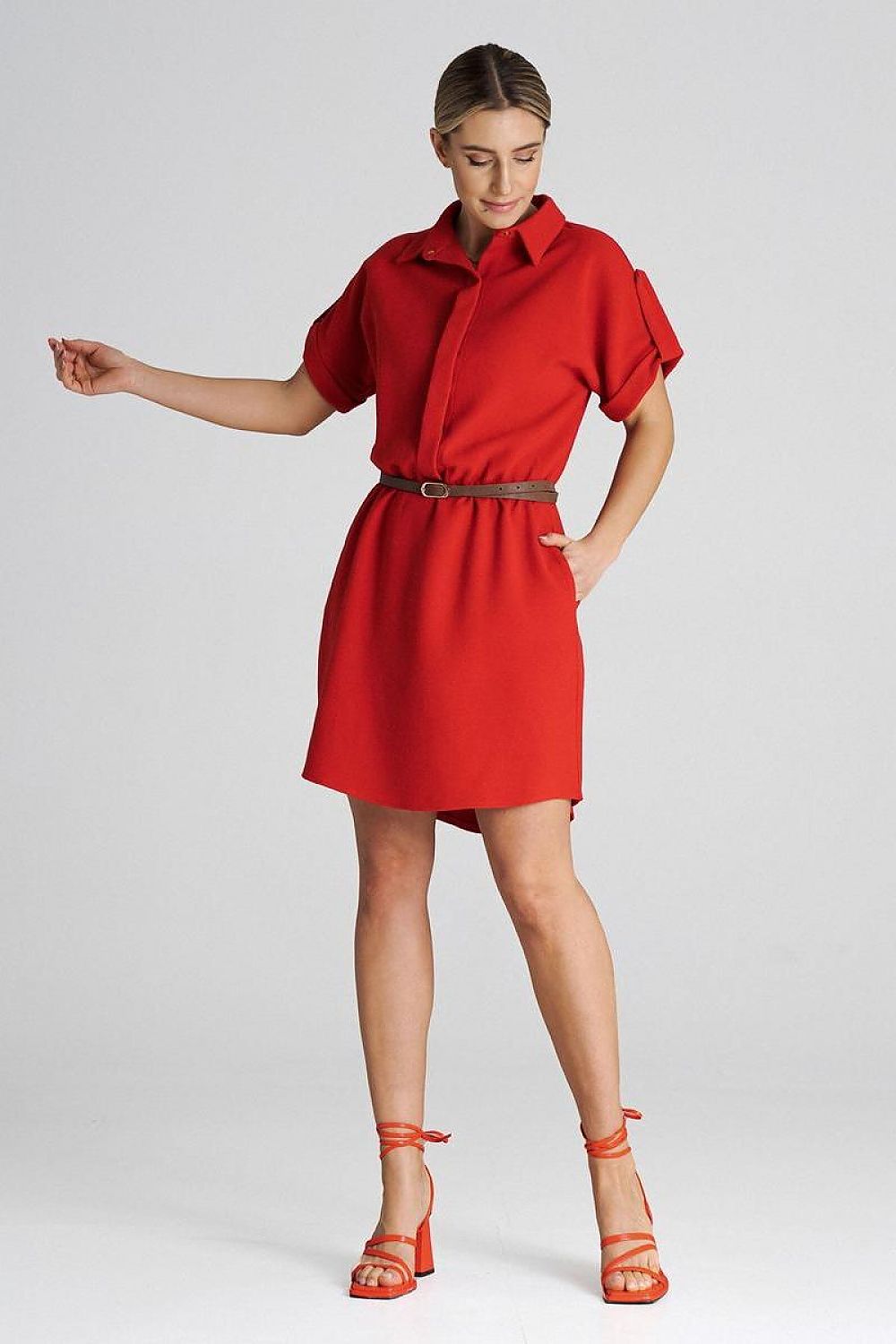 robe-courte-col-rabattu (1)
