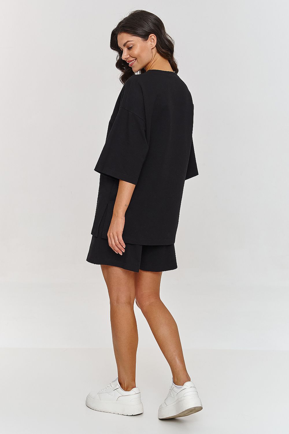 ensemble-ample-haut-et-short-pour-femmes (3)