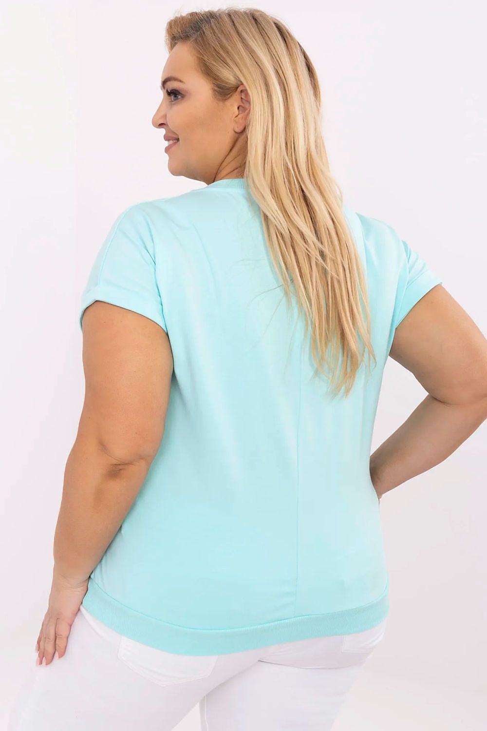 t-shirt-grande-taille-col-en-v-pour-femme (6)