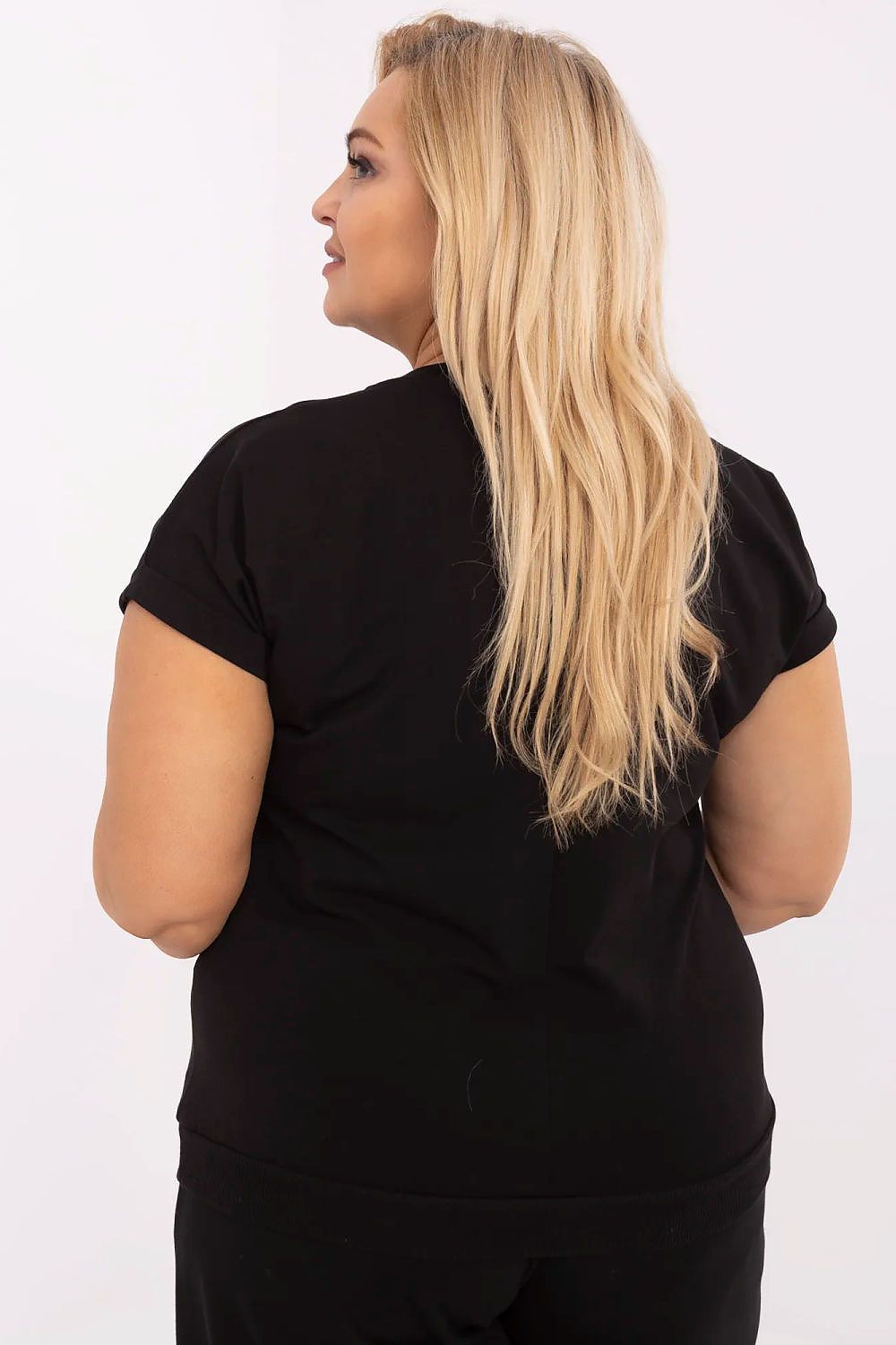 t-shirt-grande-taille-col-en-v-pour-femme (3)