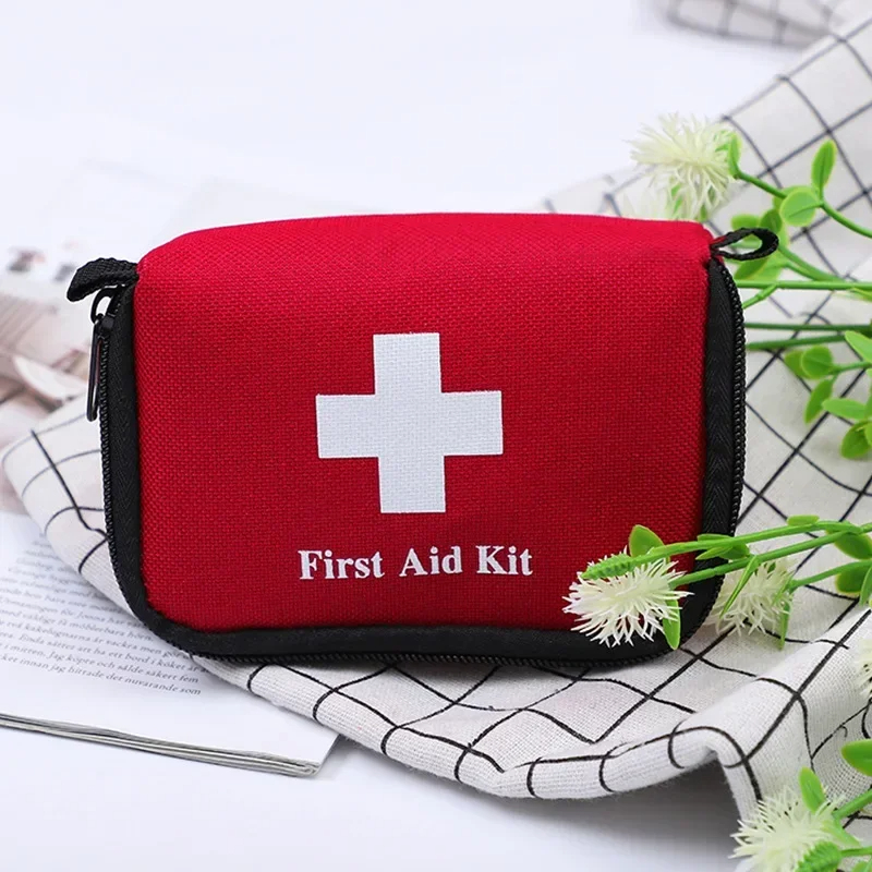 trousse-de-secours-petit-format (4)