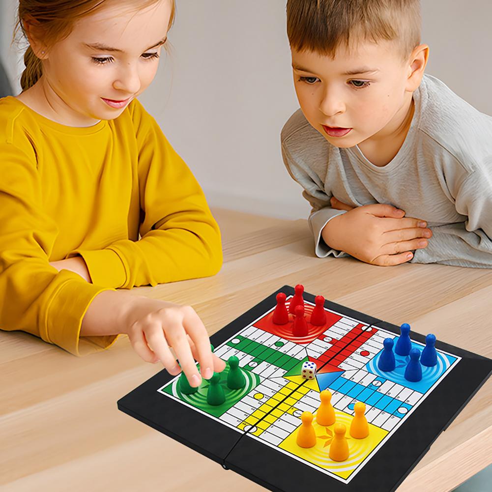 Jeu de société classique 2 à 4 joueurs