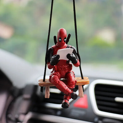 pandentif-deadpool-pour-retroviseur-de-voiture (1)