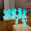 figurine-avec-effet-lumineux-couleur-bleu